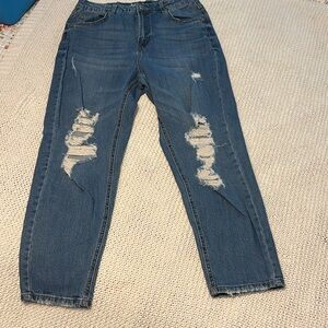 Wild Fable High Rise Distressed Mom Jean women’s size 12